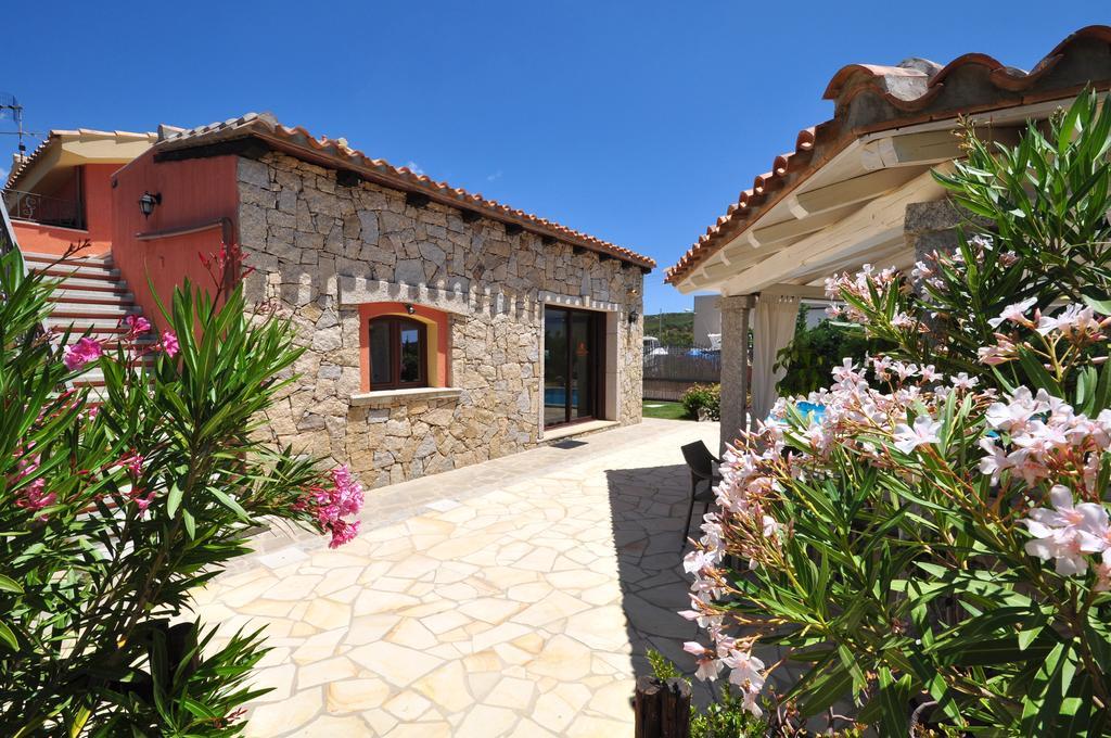 Affittacamere B&B La Villa Dei Graniti Villasimius Exterior foto