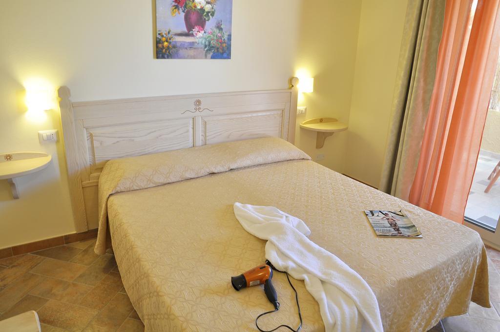 Affittacamere B&B La Villa Dei Graniti Villasimius Quarto foto