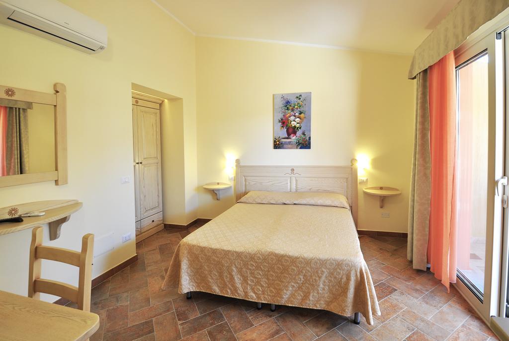 Affittacamere B&B La Villa Dei Graniti Villasimius Quarto foto