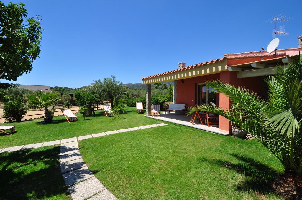 Affittacamere B&B La Villa Dei Graniti Villasimius Exterior foto