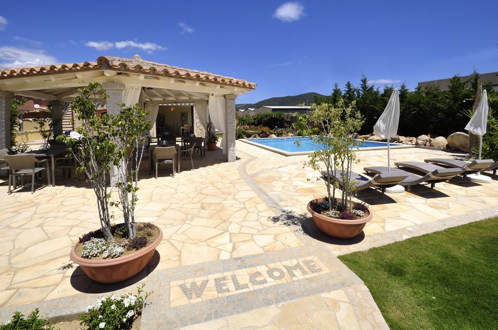 Affittacamere B&B La Villa Dei Graniti Villasimius Exterior foto
